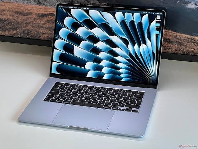 MacBook Air M5 M4 M3 M2 and M1 models compared